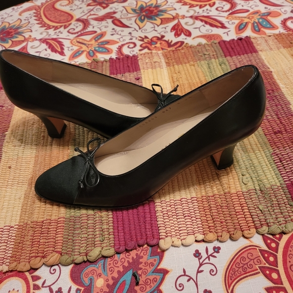 Salvatore Farragamos - Picture 3 of 9